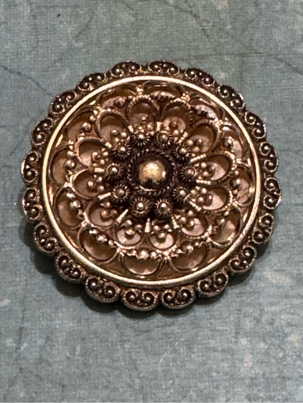 VINTAGE WESTERN GERMANY SCARF CLIP